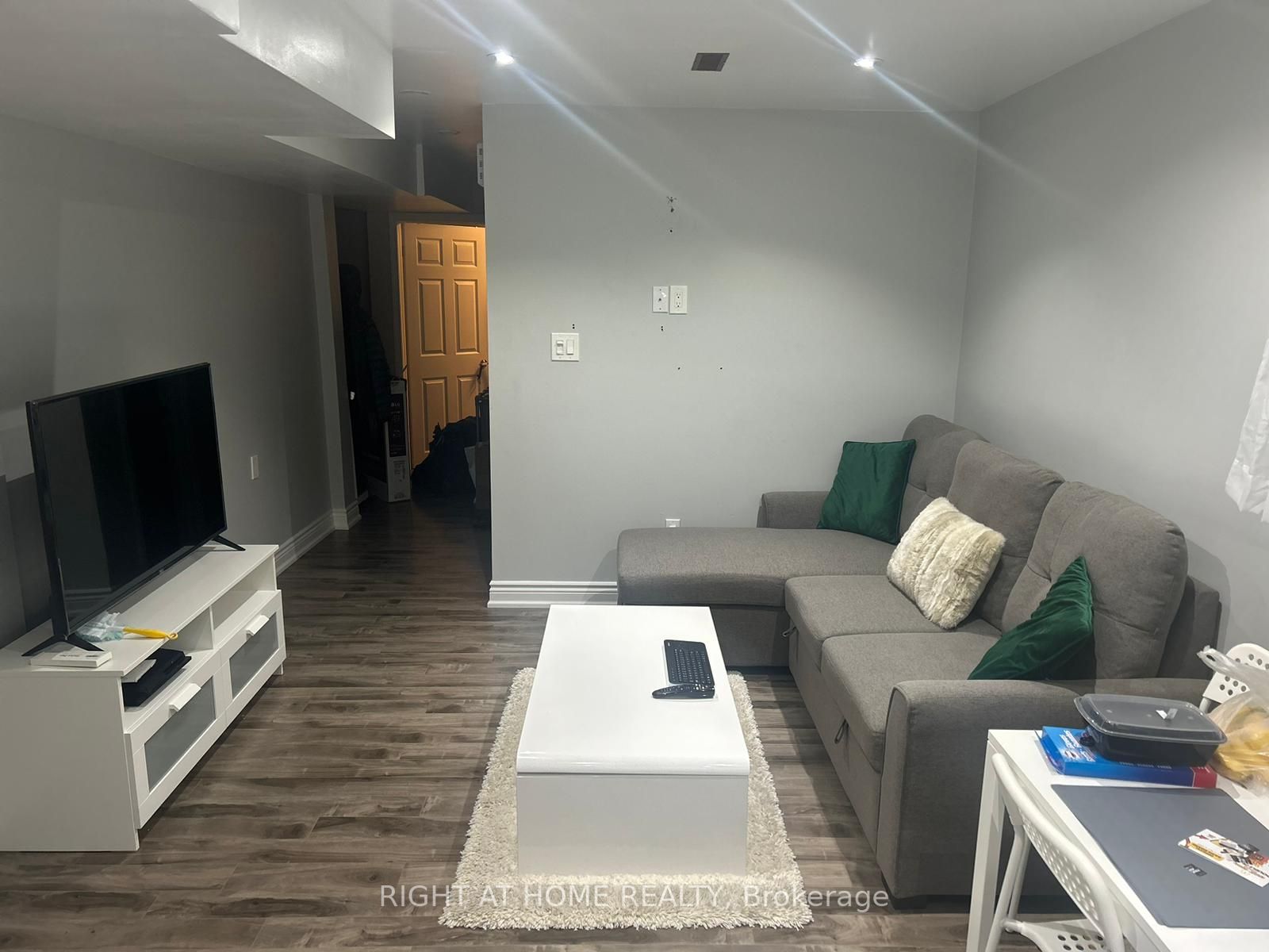 164 Saddle Tree Cres