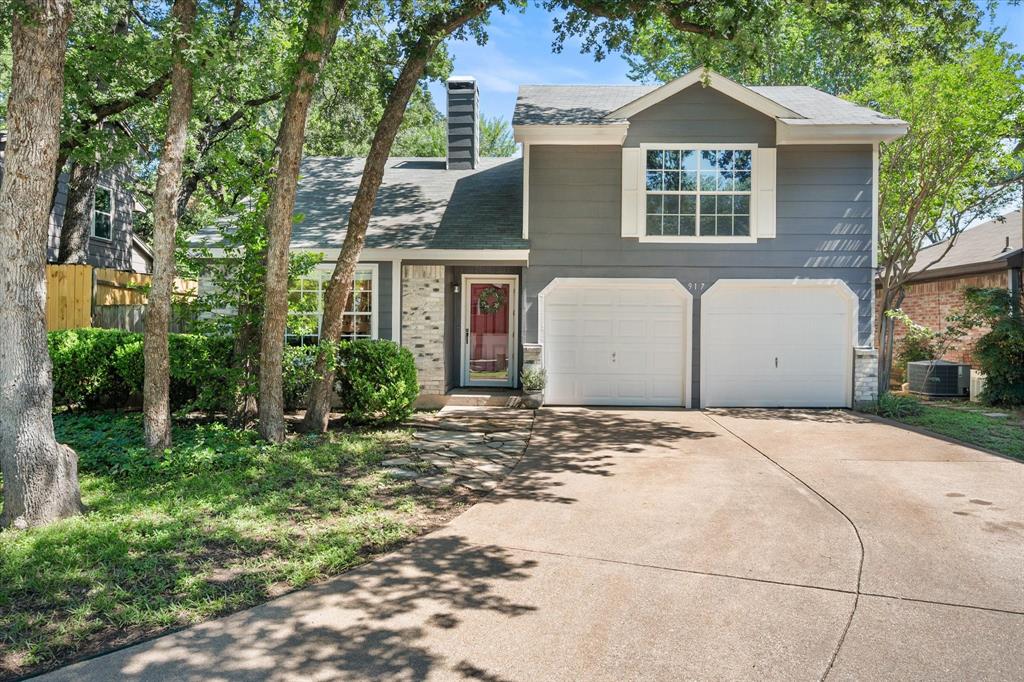 917 W Lovers Lane