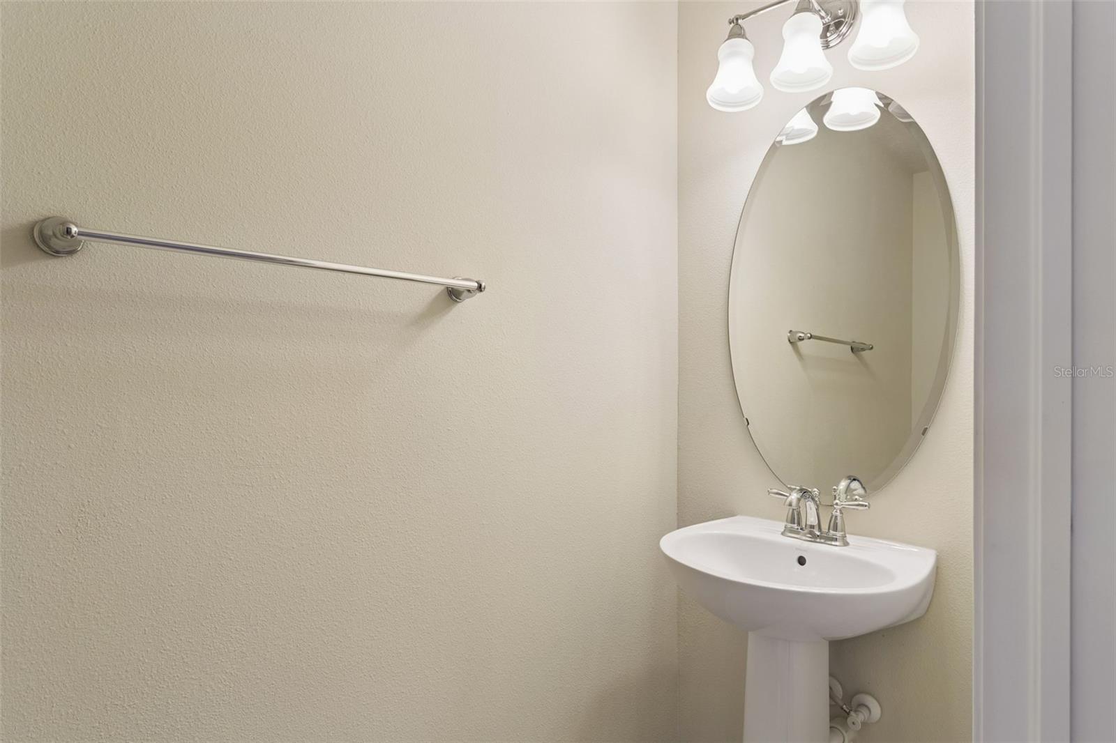 4751 White Sanderling Court