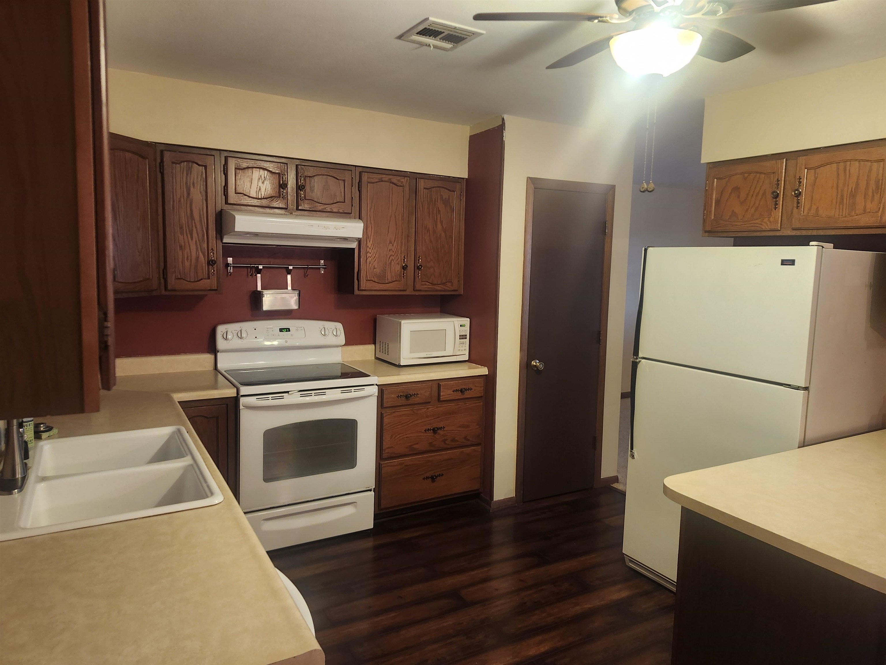 8093 161st Rd