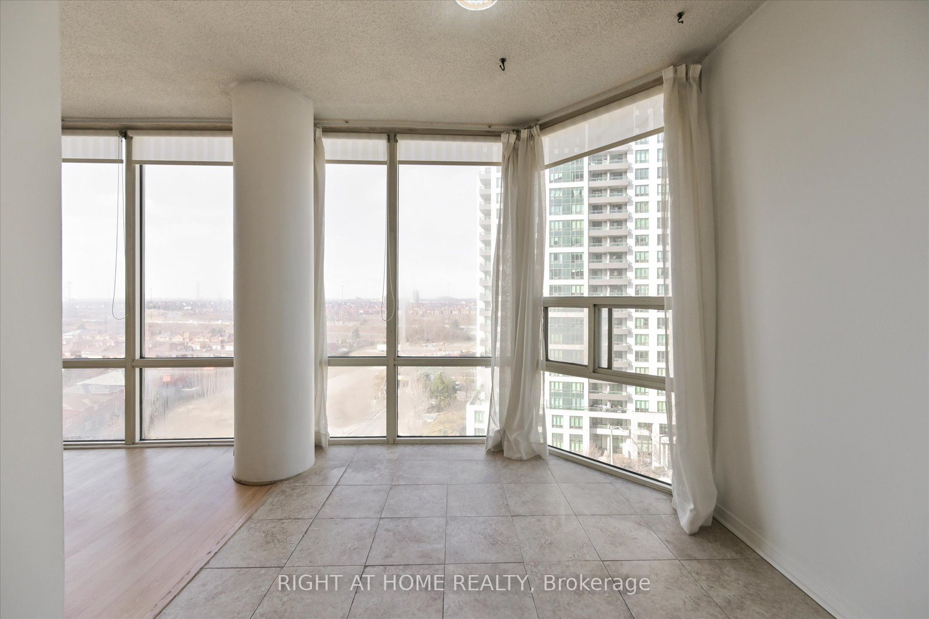 350 W Rathburn Rd 1107