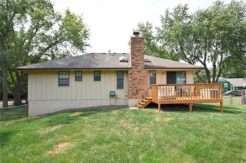 11433 N Highland Avenue