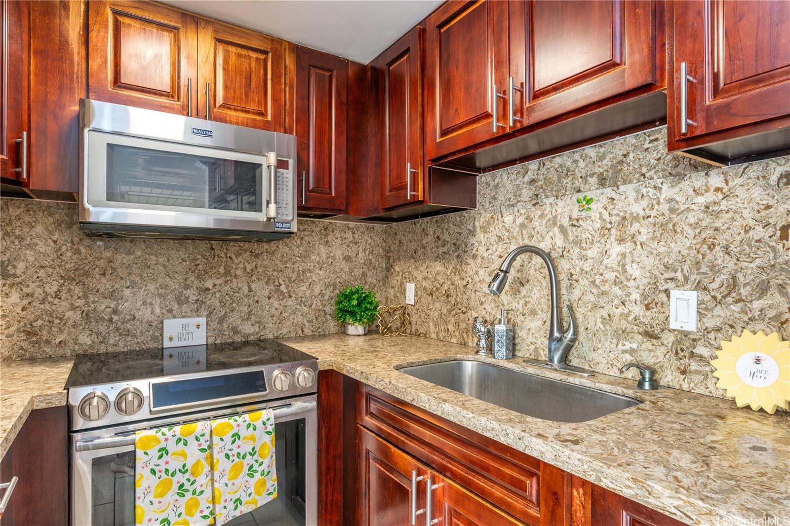 801 Ala Nioi Place 404