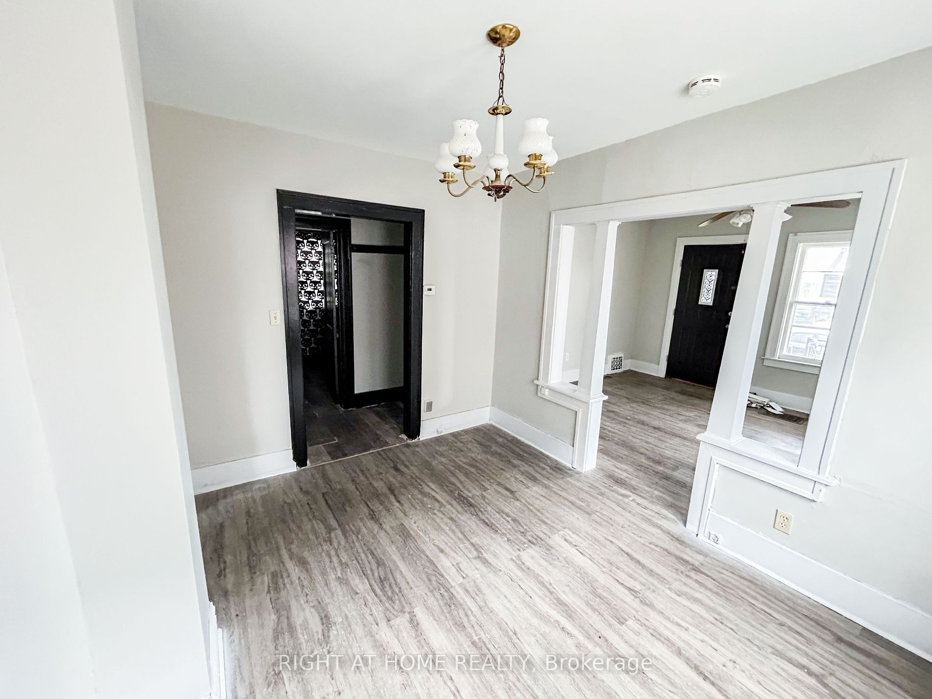 1539 Parent Ave
