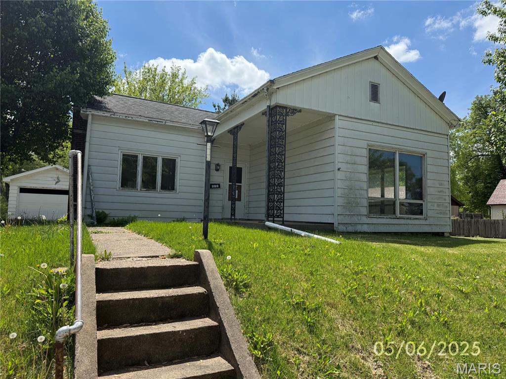 218 Sycamore Street