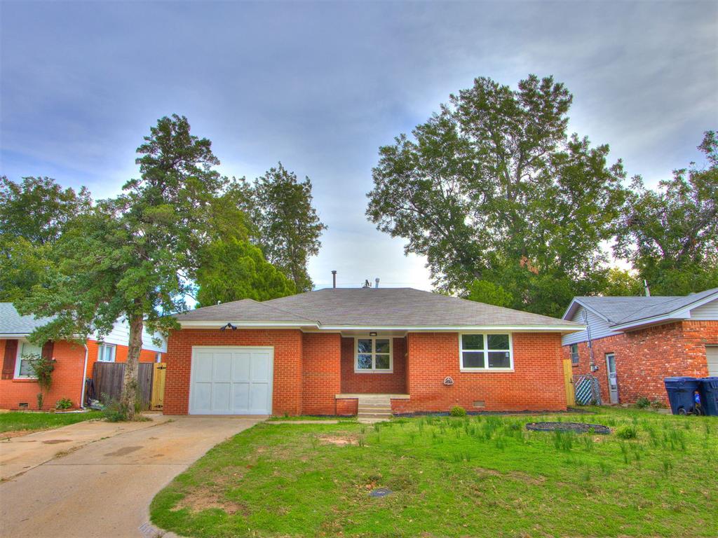 Completely remodeled 3-bedroom, 2-bath home where the updates go well past cosmetic. Fresh, updated finishes run throughout the interior, and the major systems have already been replaced: newer roof, new furnace, new water heater, and new appliances. Those are the items buyers in this range ask about first, and here they’re already done. Move-in ready, with the remodel complete. Schedule a showing to see it in person.