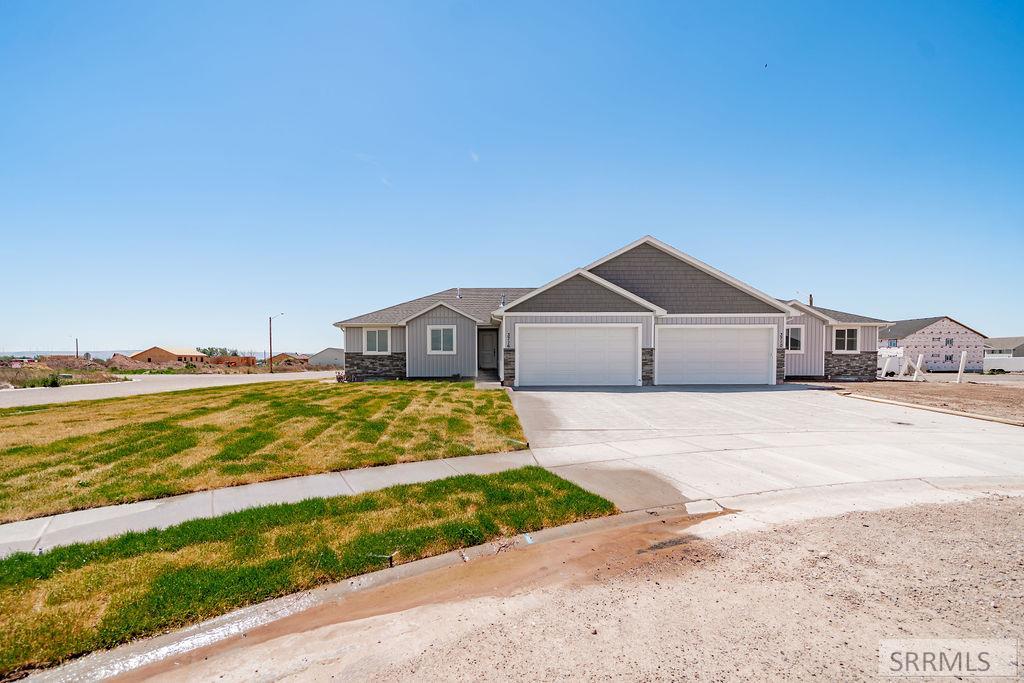 3716 Razor Circle