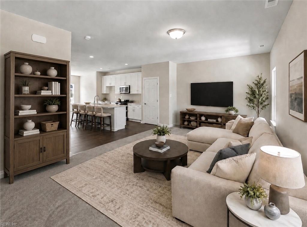 621 Commonwealth Drive
