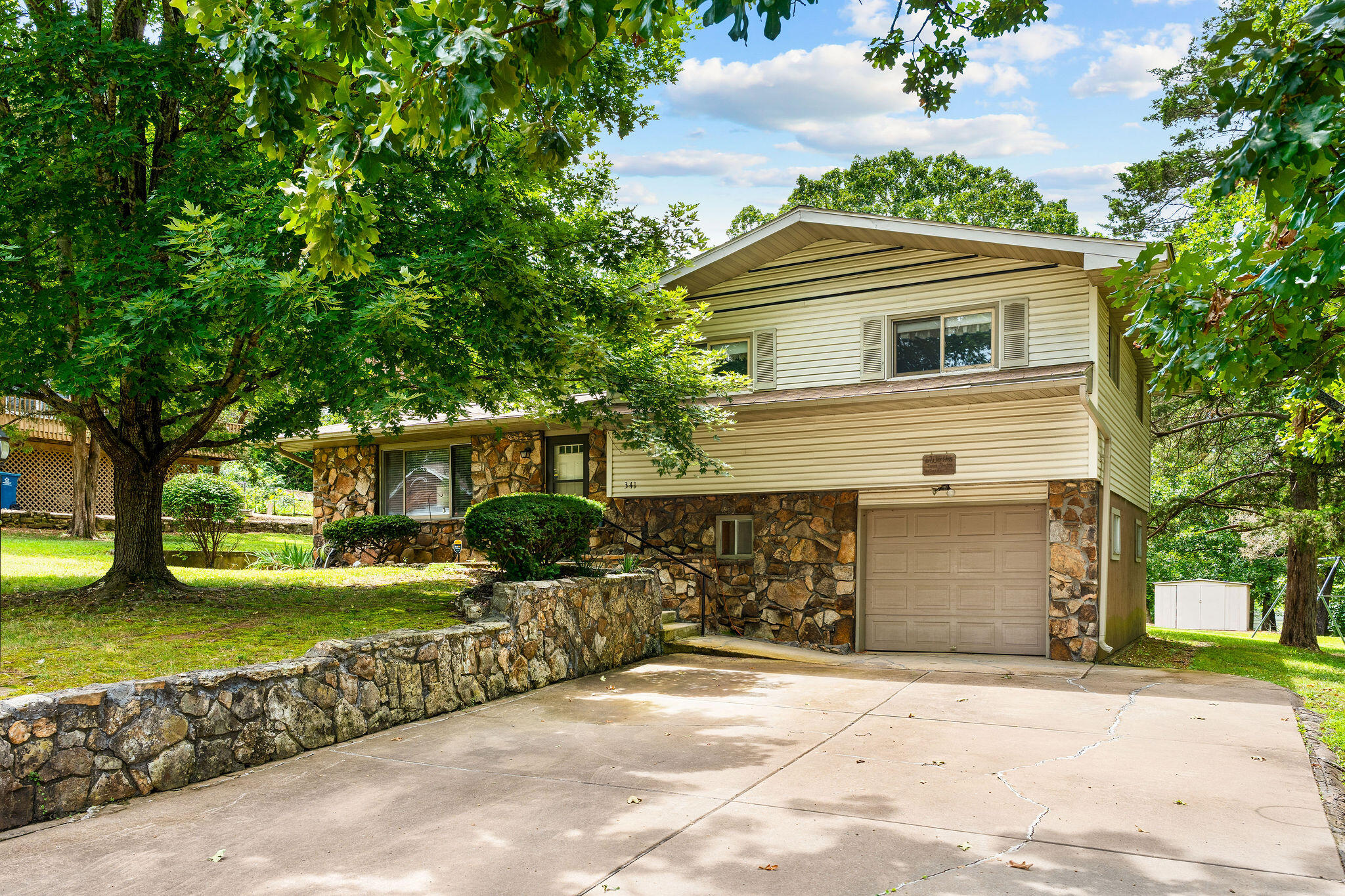 341 Greenbrier Lane