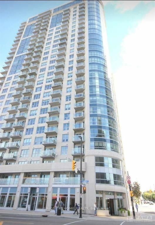 242 RIDEAU St PH2-280