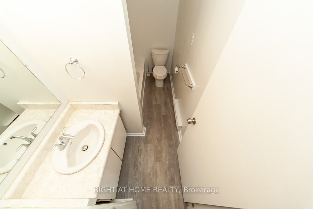 638 Dufferin St 3