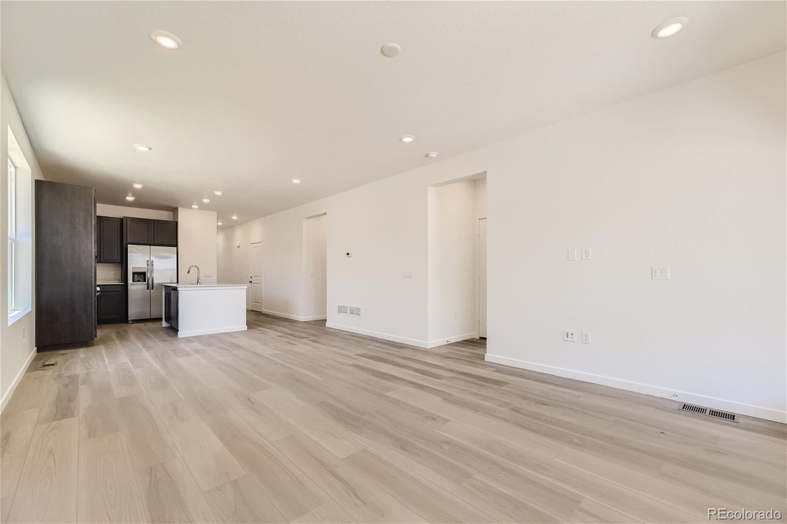 5174 N Quemoy Street