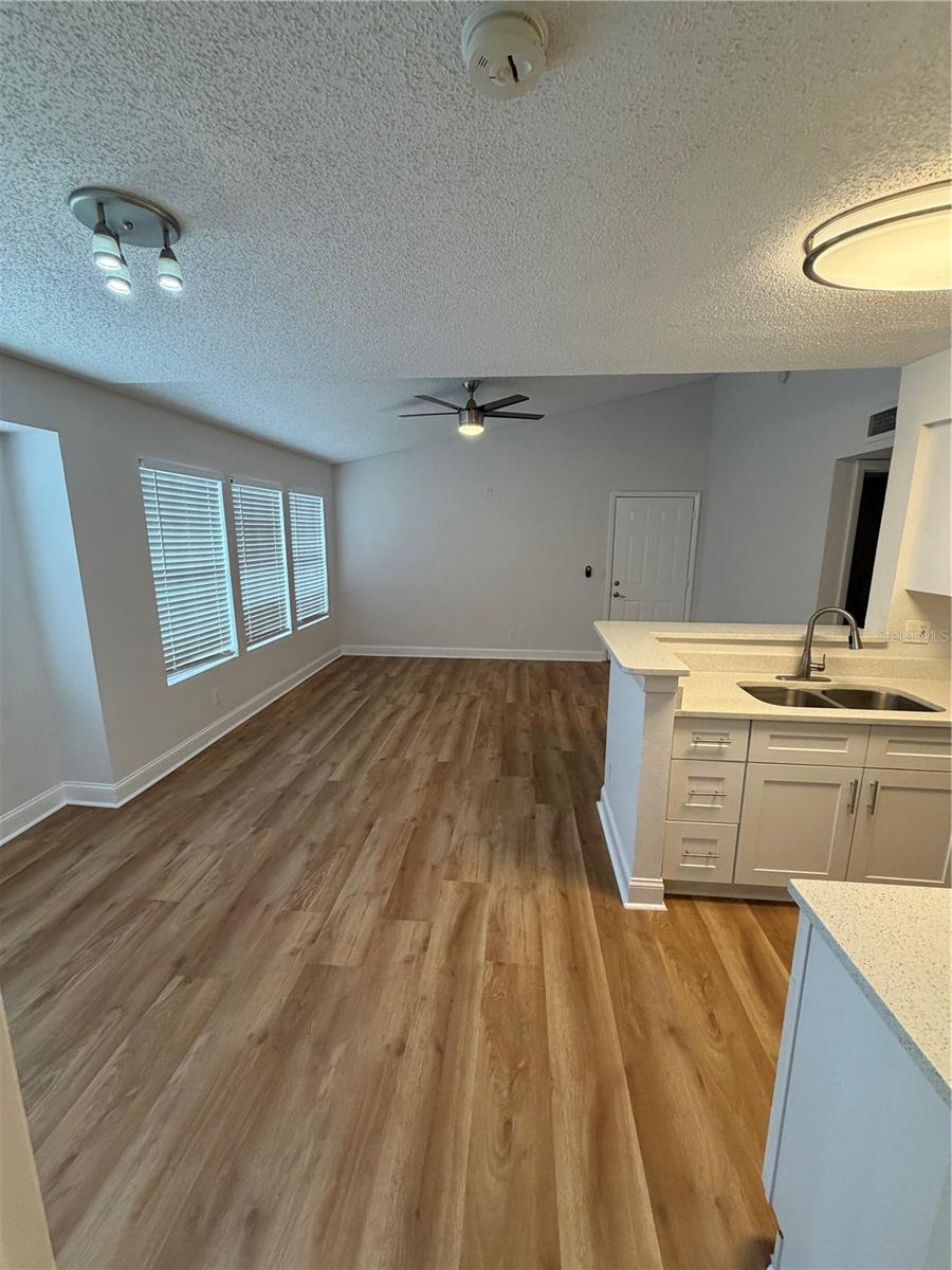 11520 Westwood 527