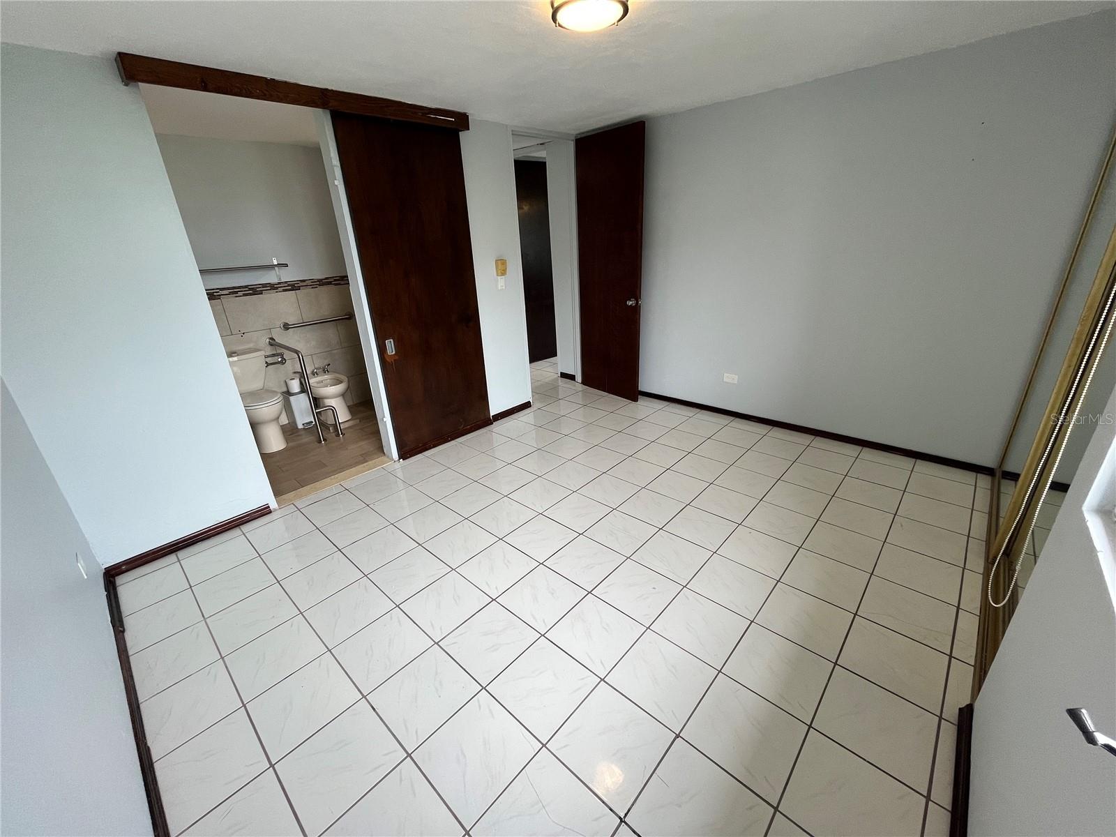 5 Ave Laguna 5c