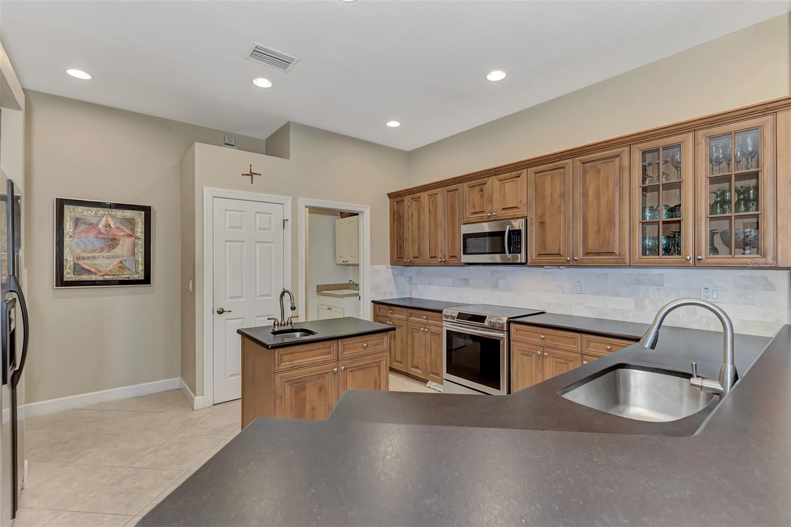 4233 Grosse Pointe Drive