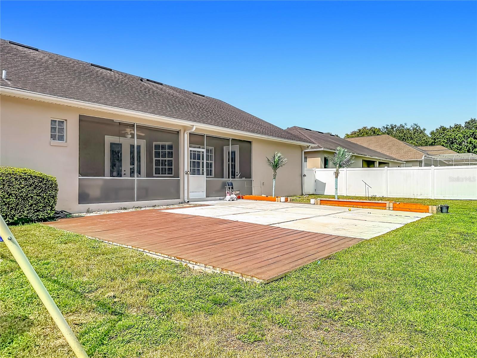 2534 Iris Ann Drive