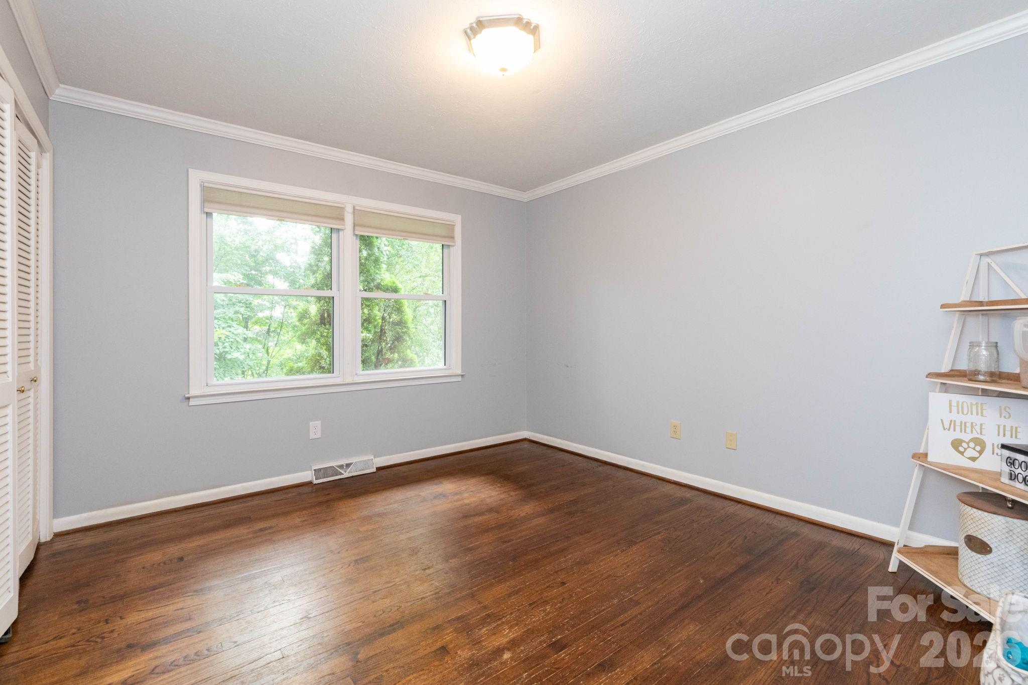936 Toxaway Drive