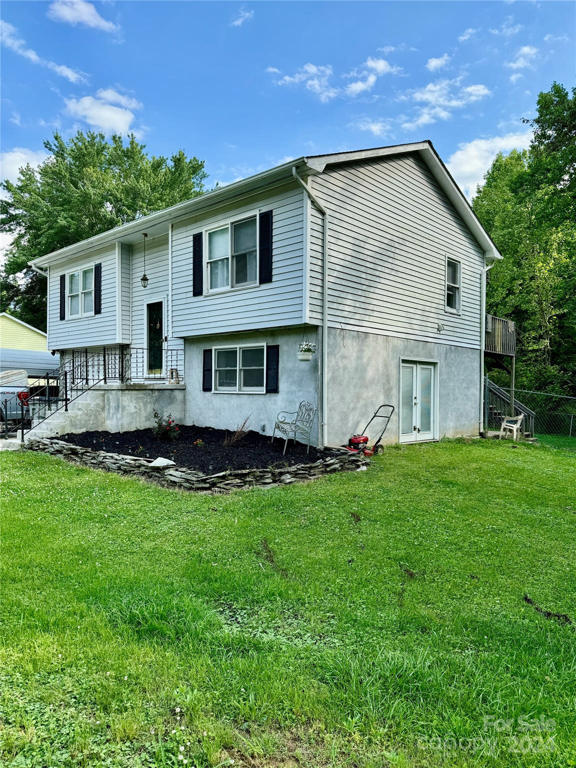 413 Cottrell Hill Road NE