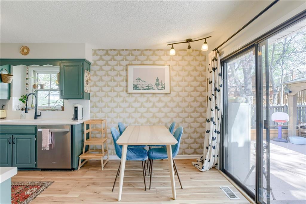 6623 Cottonwood Drive