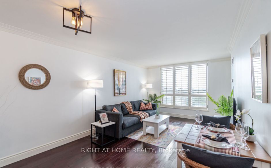 55 Harrison Garden Blvd 703