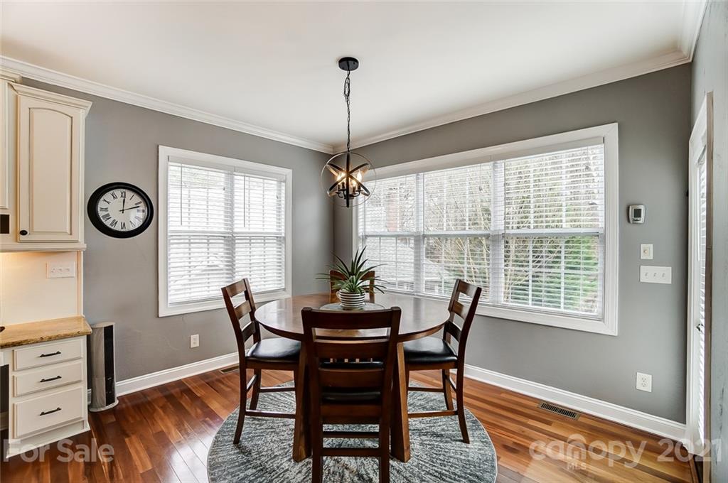 12058 Pelican Court