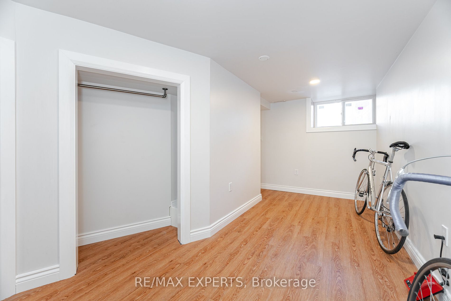 289 Old Weston Rd
