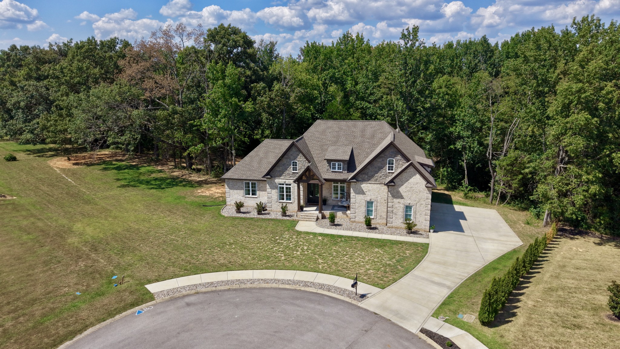 1007 Songbird Ln