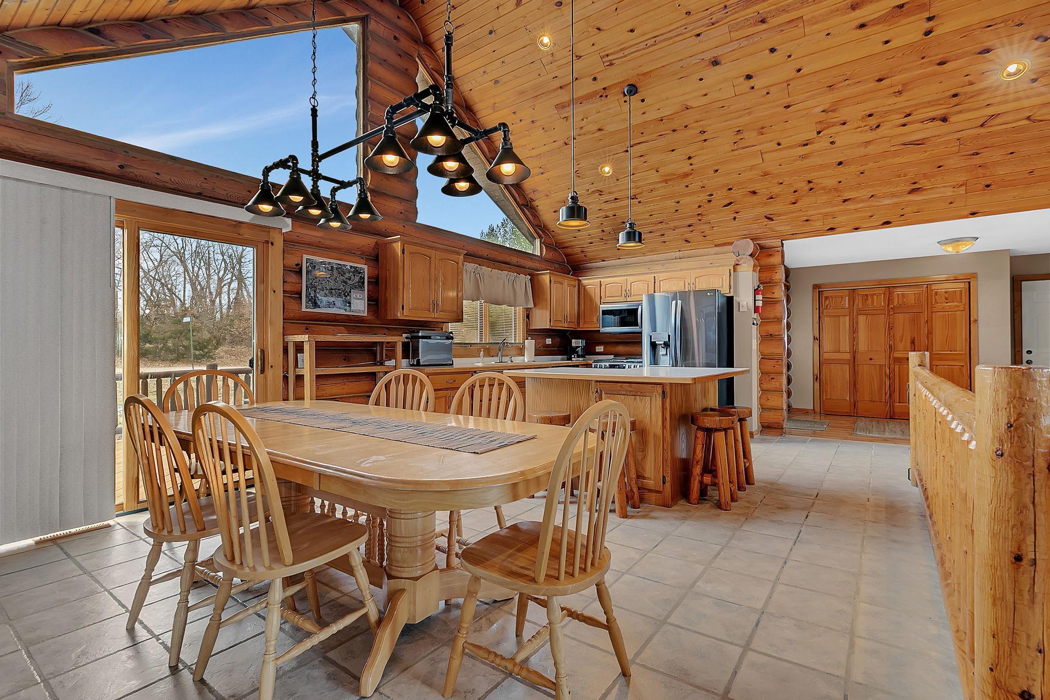 20368 Edgehill Circle