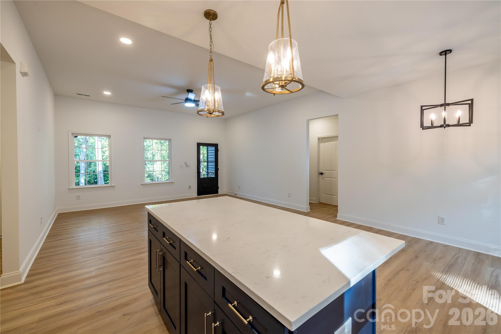 269 Tamarind Drive 568