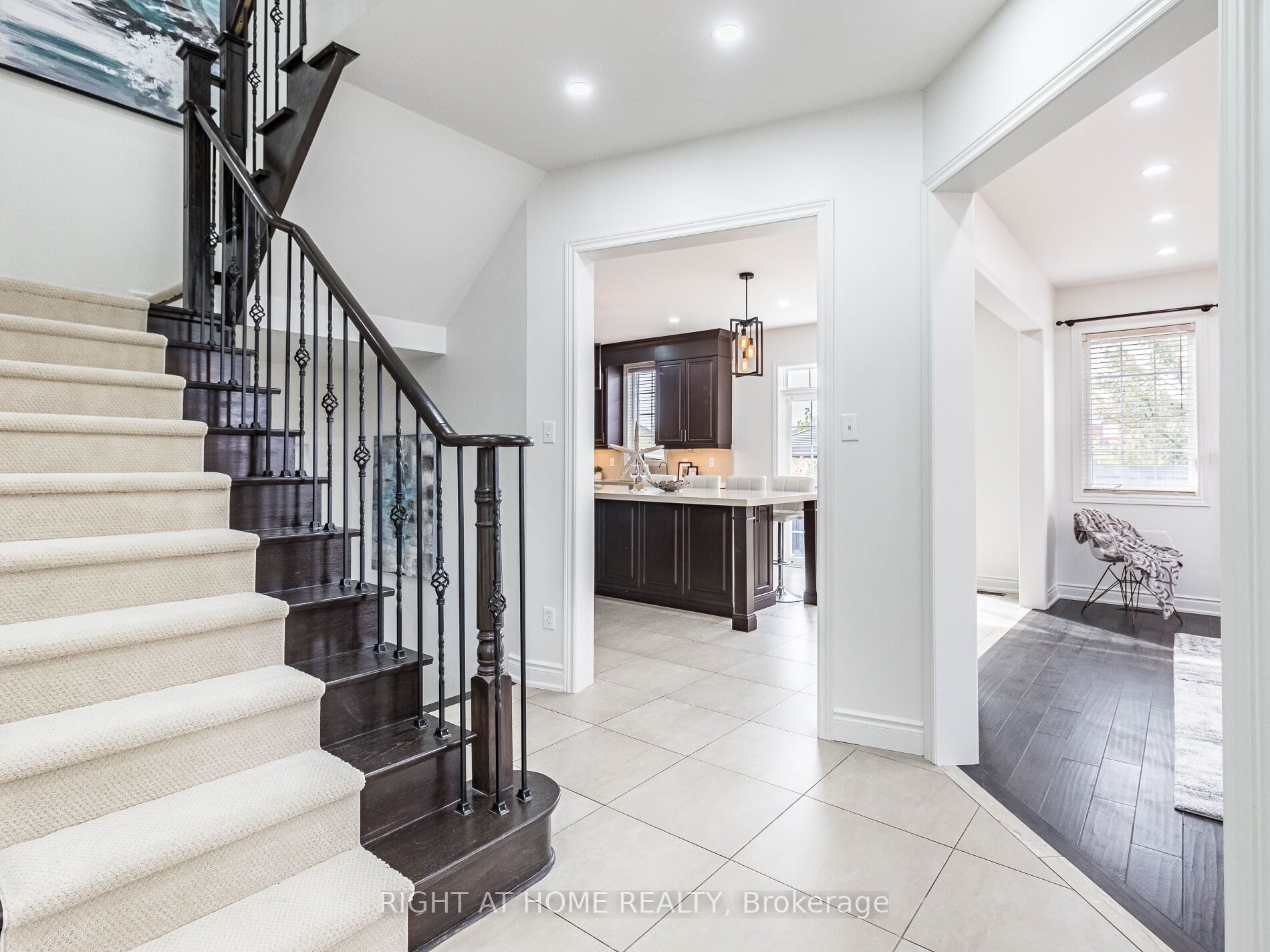 280 Wrigglesworth Cres