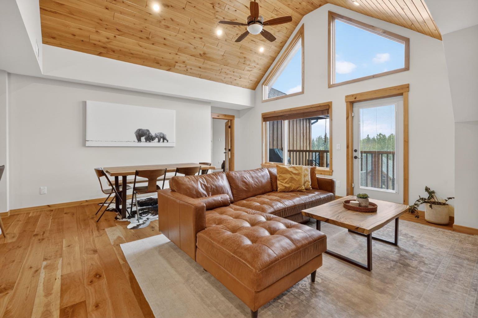 707 Spring Creek Drive 407