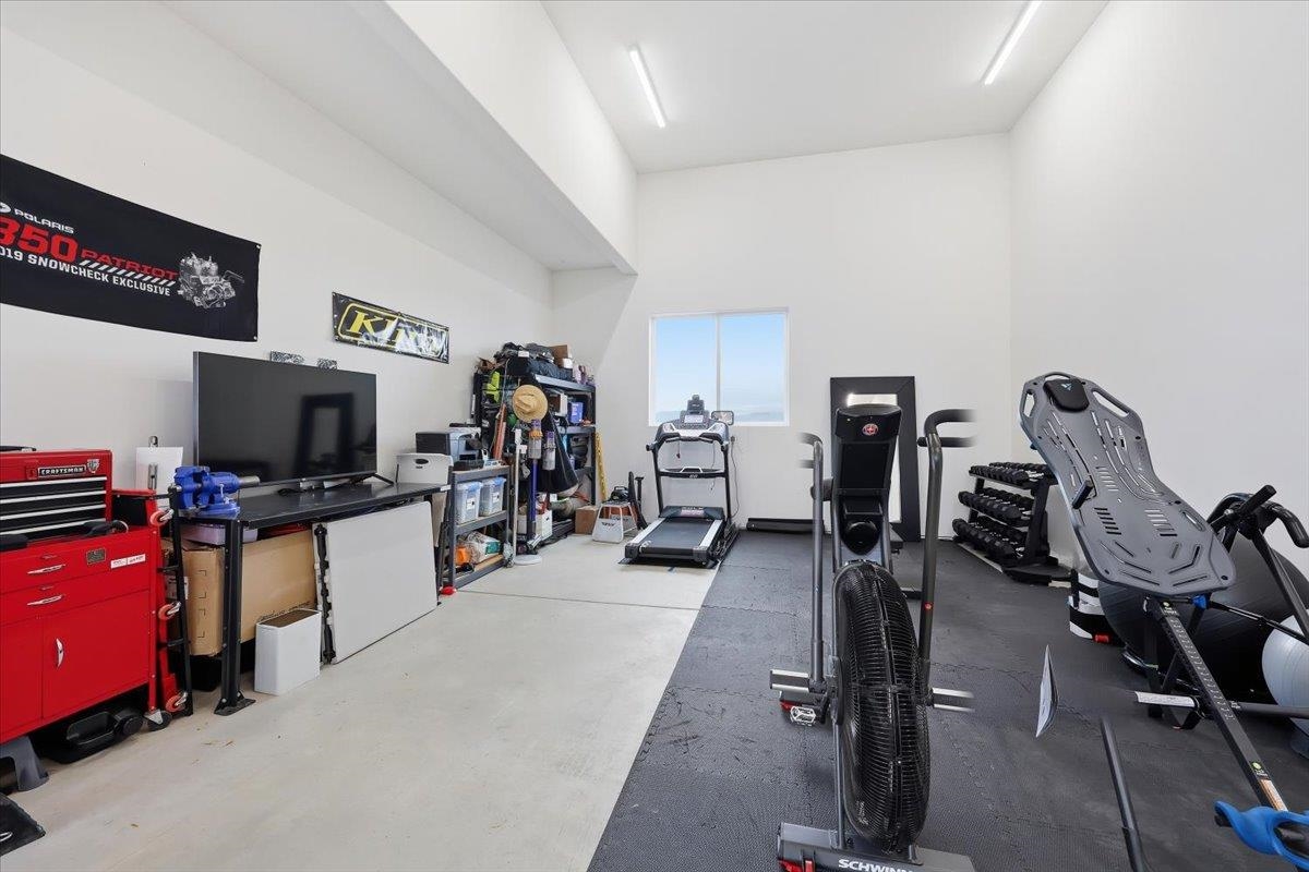 1323 S Aspen Ct