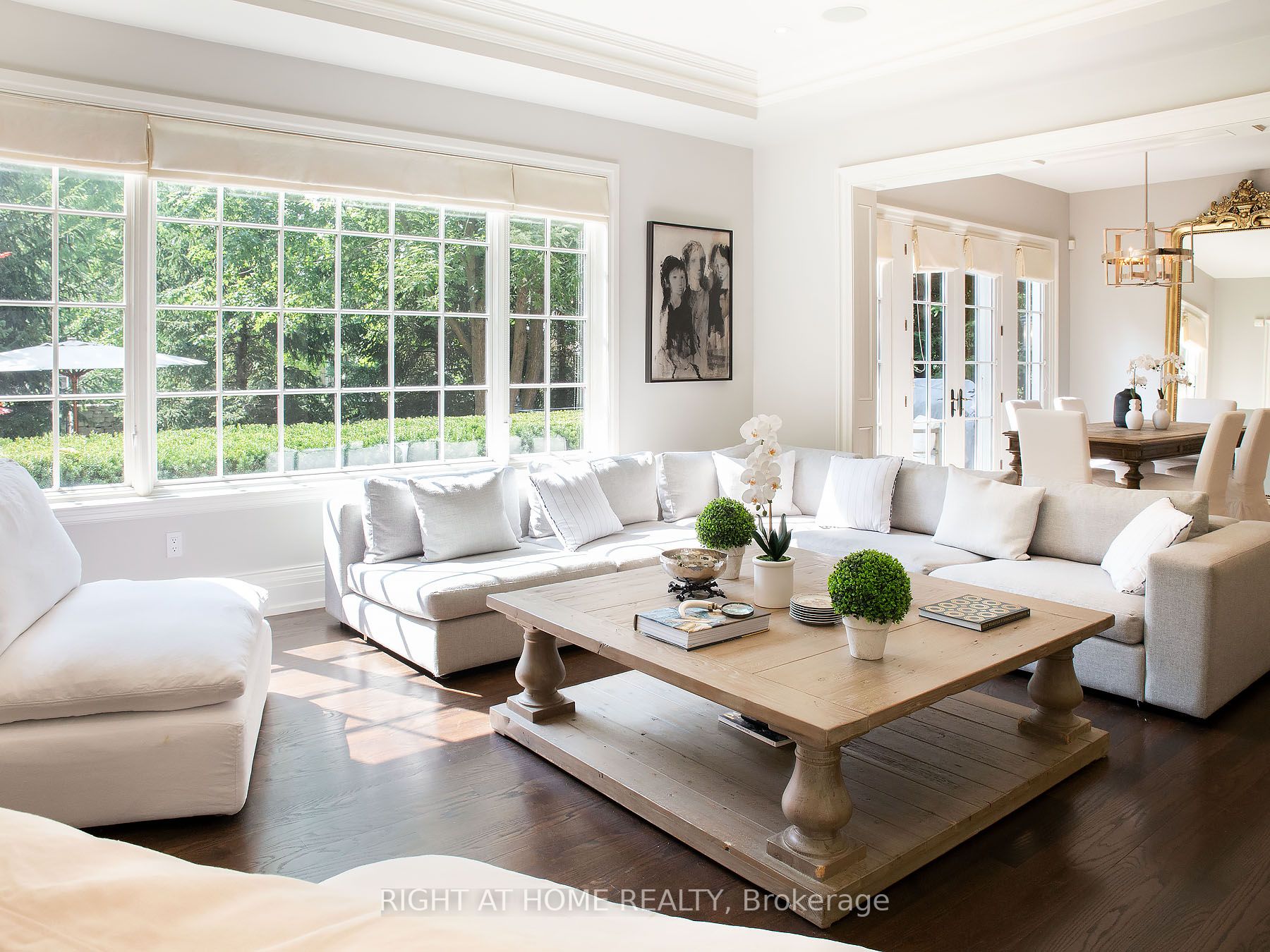 398 W Lakeshore Rd