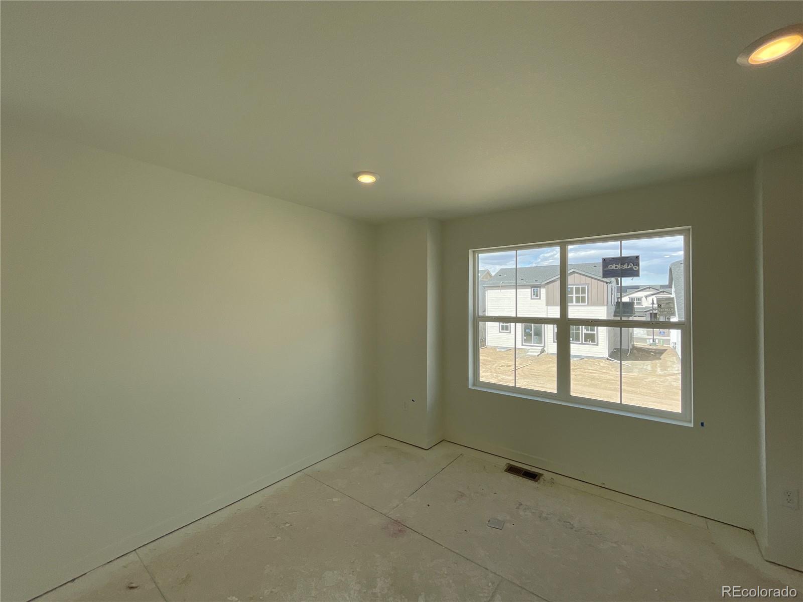 5548 Mare Lane