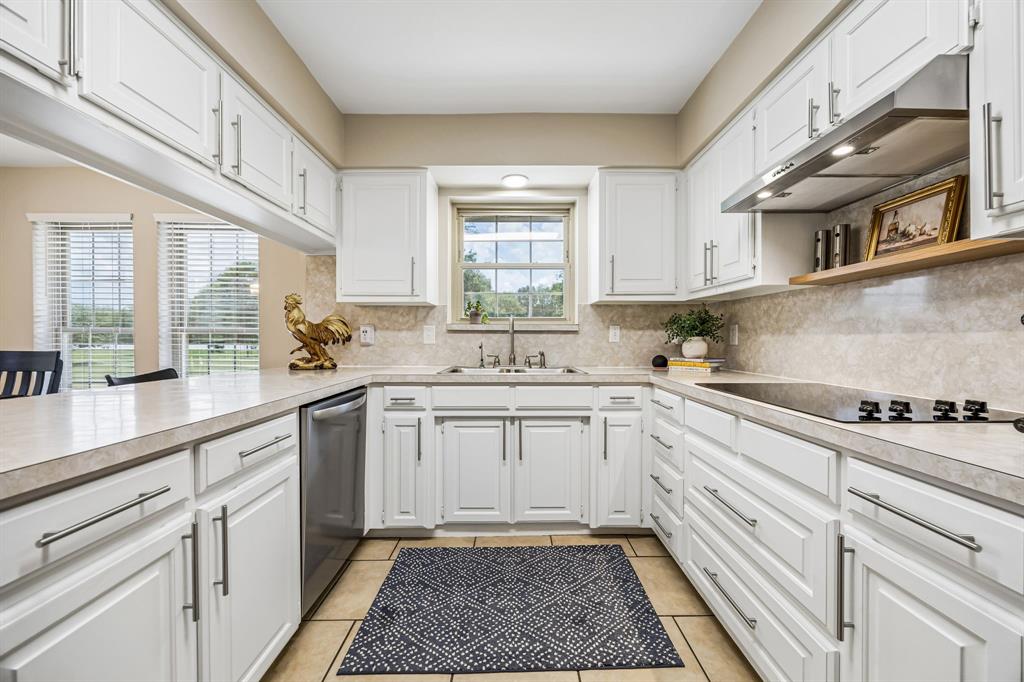 807 E State Highway 11