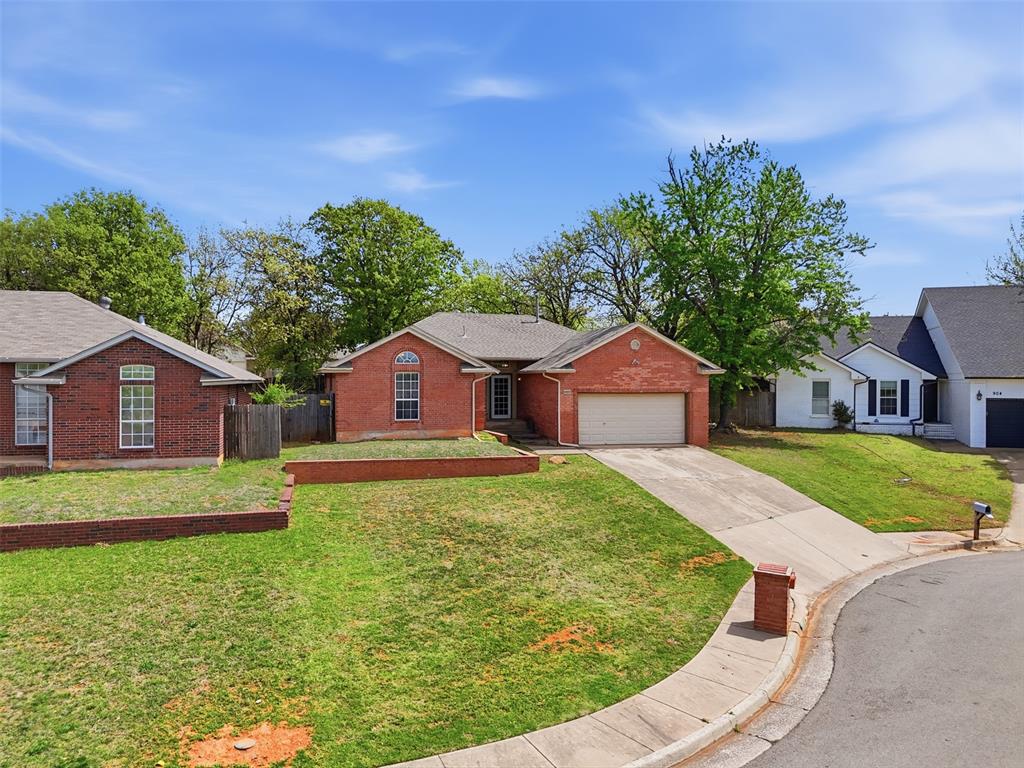 908 Willis Way