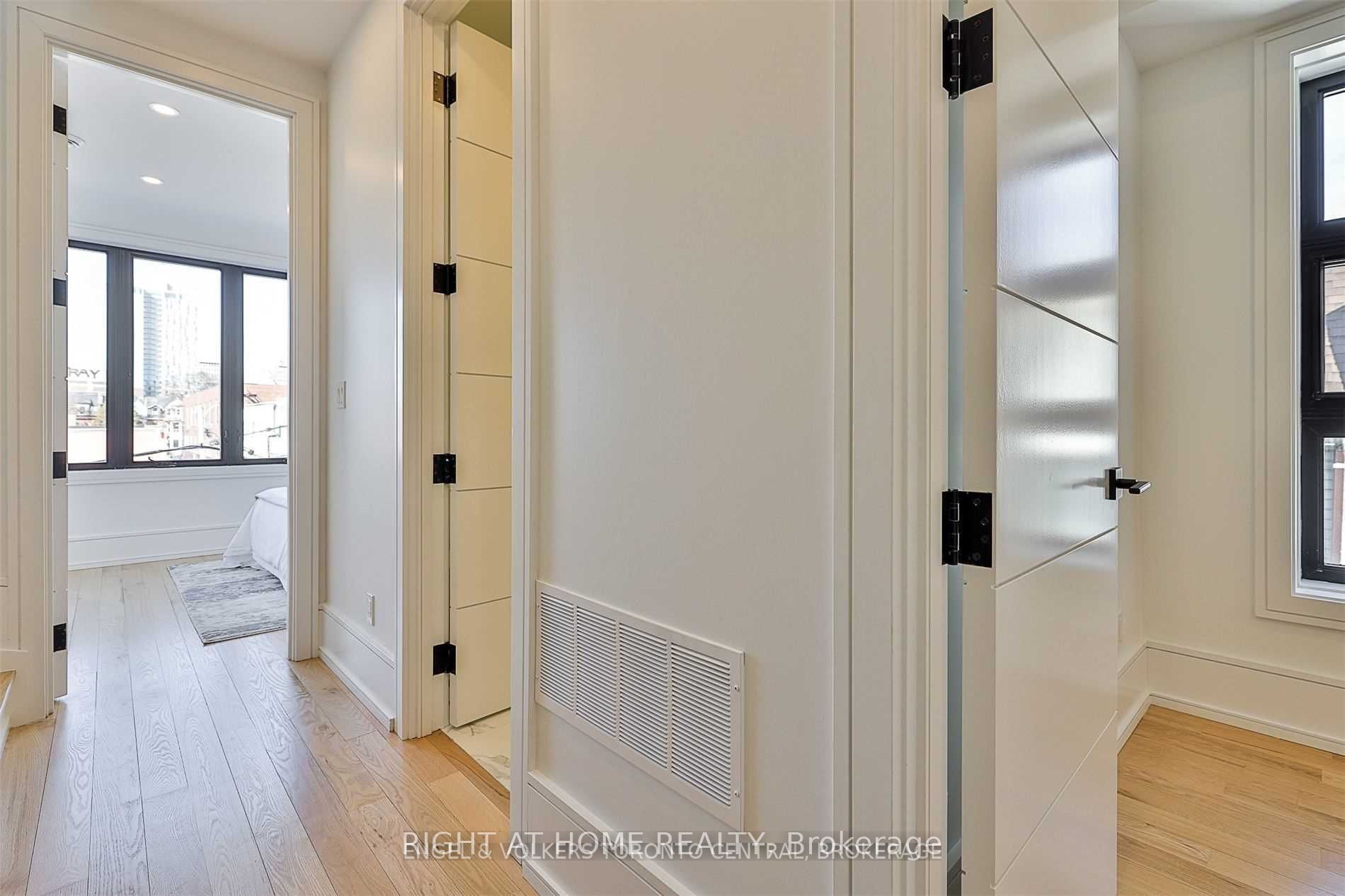 137 D'arcy St