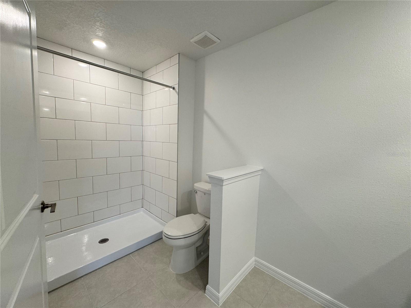 11127 E 65th Terrace