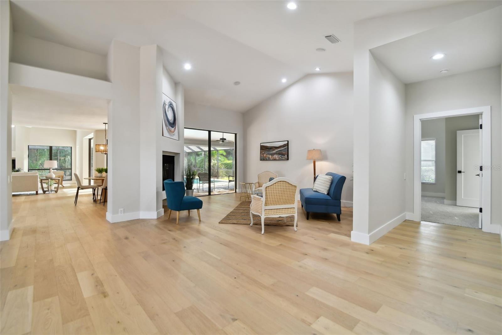 4915 Londonderry Drive