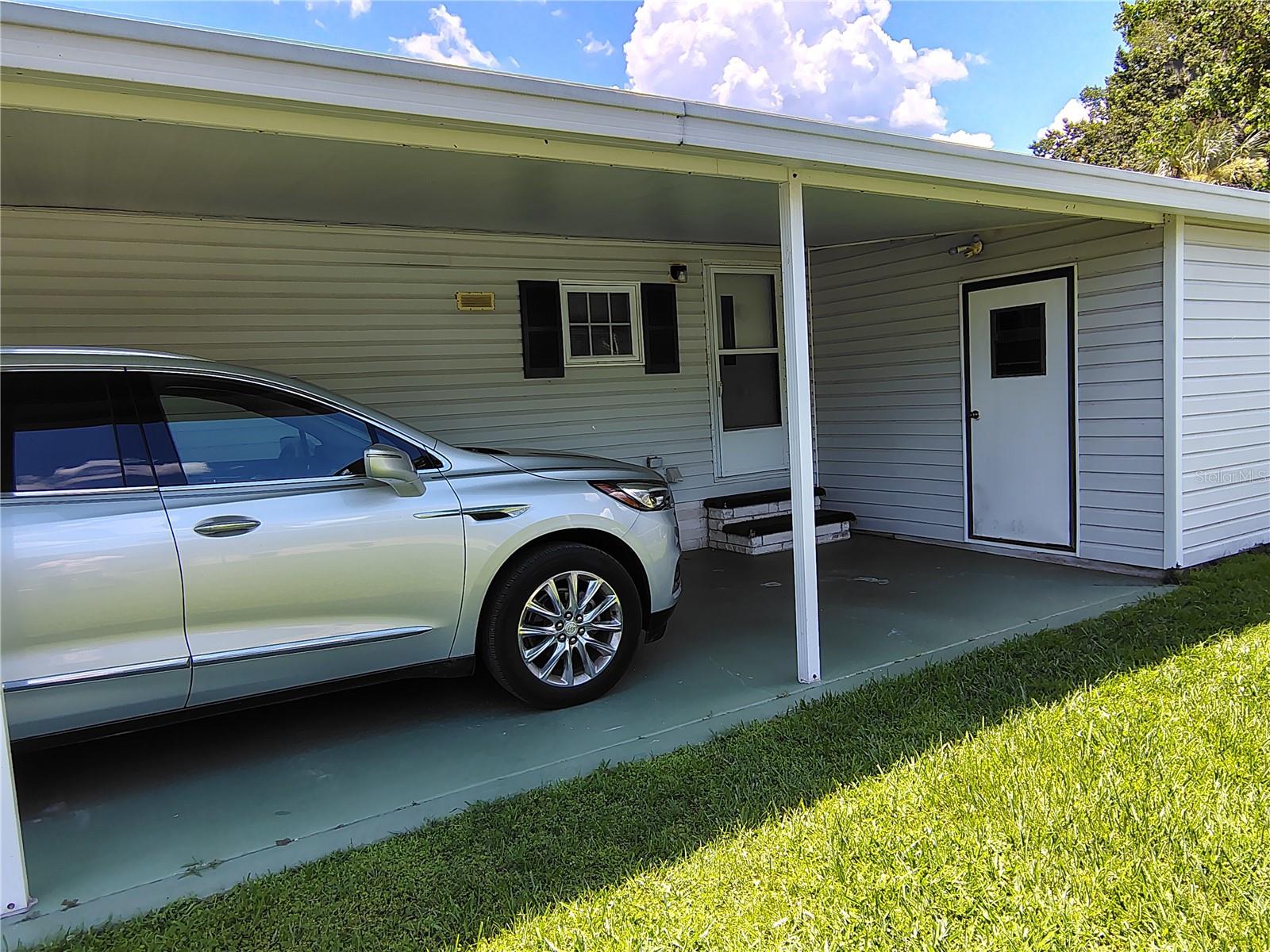 52 Outlet Drive