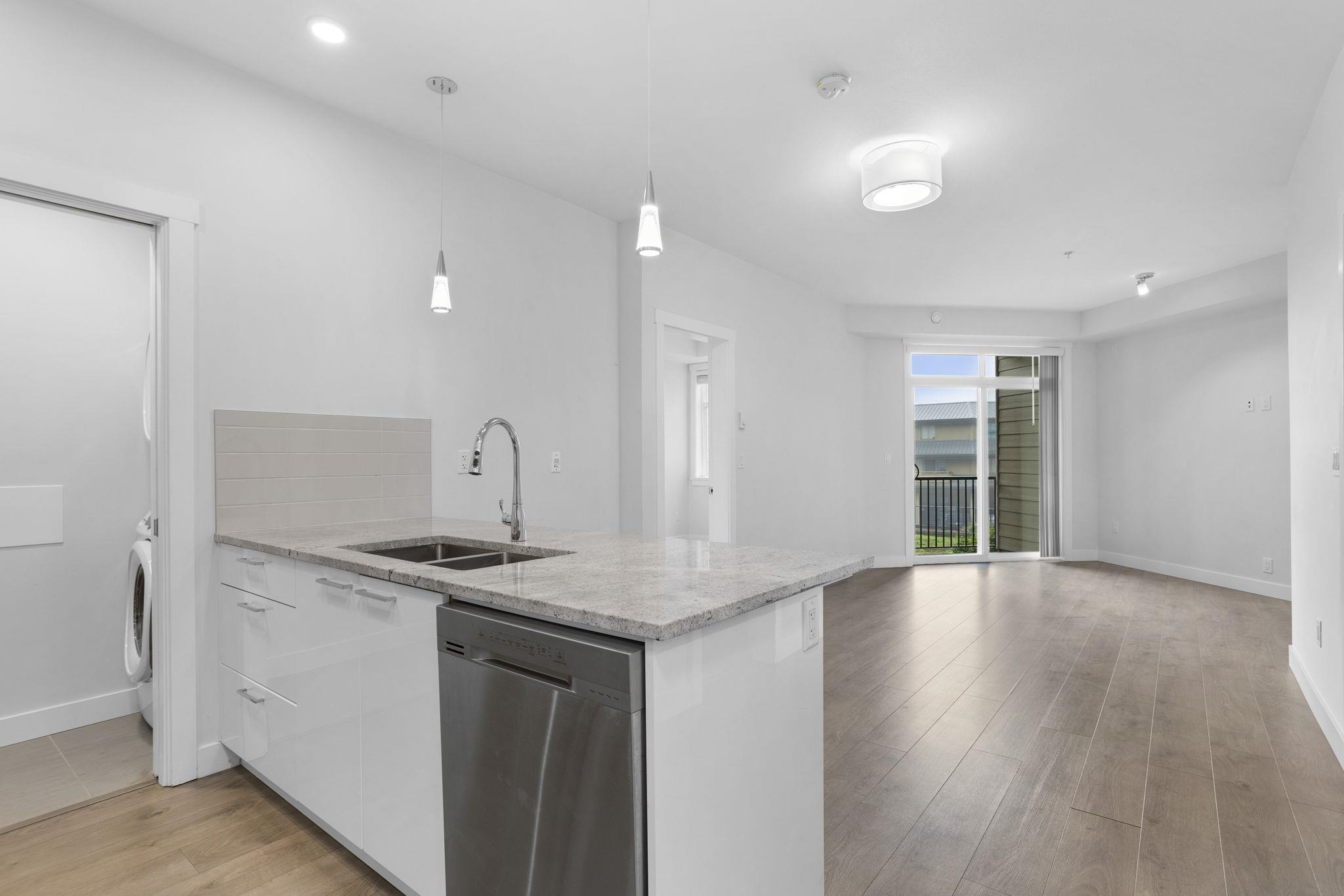 20686 Eastleigh Crescent 207