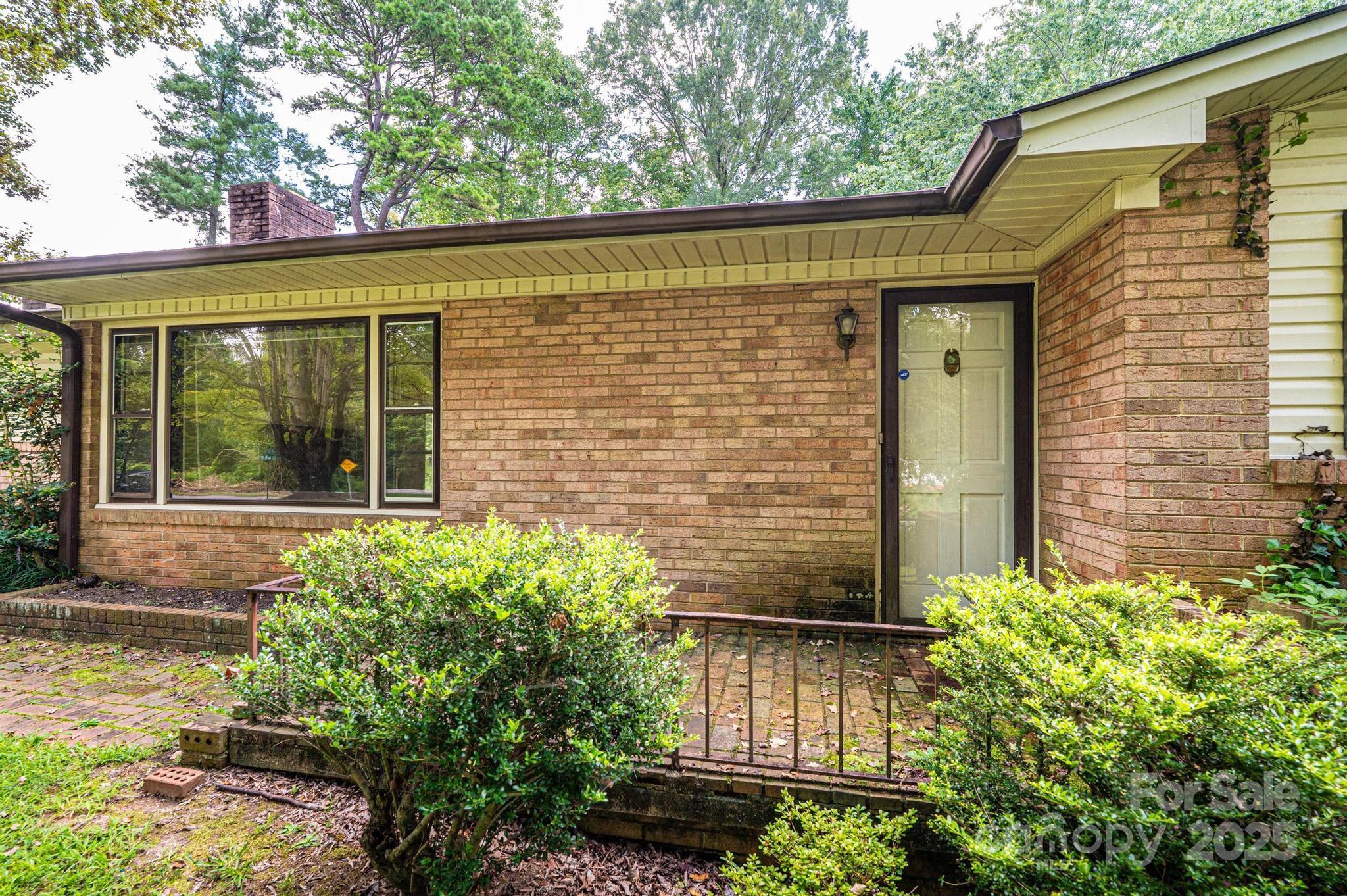 1460 23rd Avenue Place NE