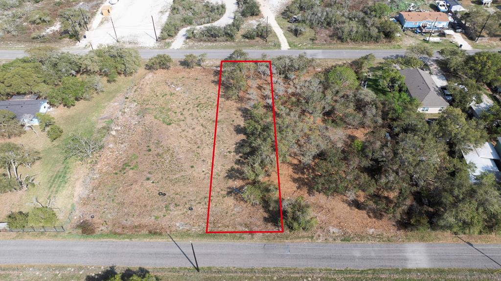!!!!OWNER FINANCING AVAILABLE!!! 50' x 216' Ready for your Rockport Retreat! Bring your RV or build your coastal cottage. There's room for all your toys too! Also available is 1119 San Antonio St $49,000 and 1127 San Antonio $59,000