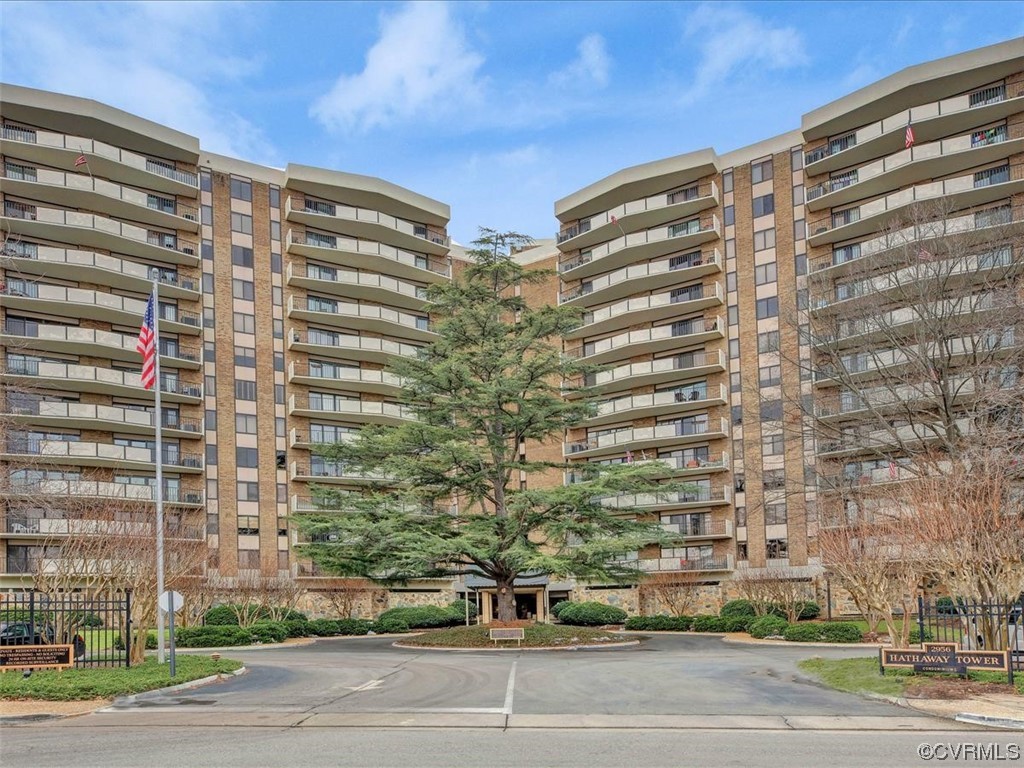 Condo For Sale 2305109, 2956 Hathaway Road U104, Richmond, VA, 23225