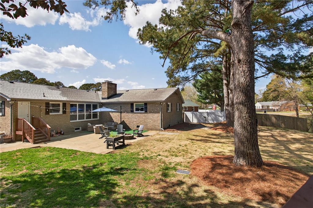 403 Holloway Drive