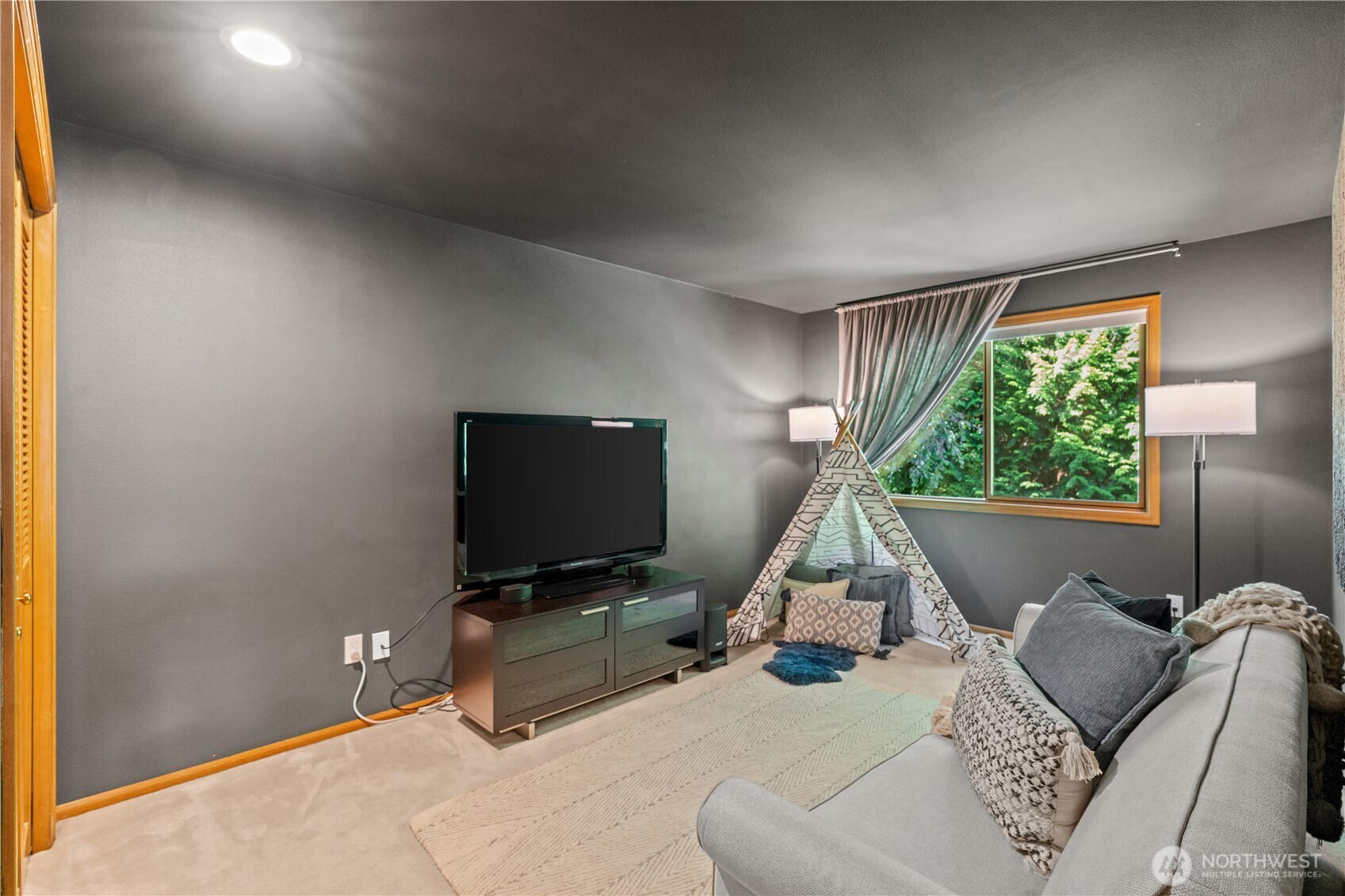 18308 NE 101st Court