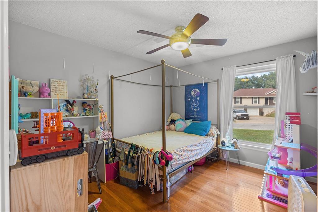 7010 N Wheaton Avenue