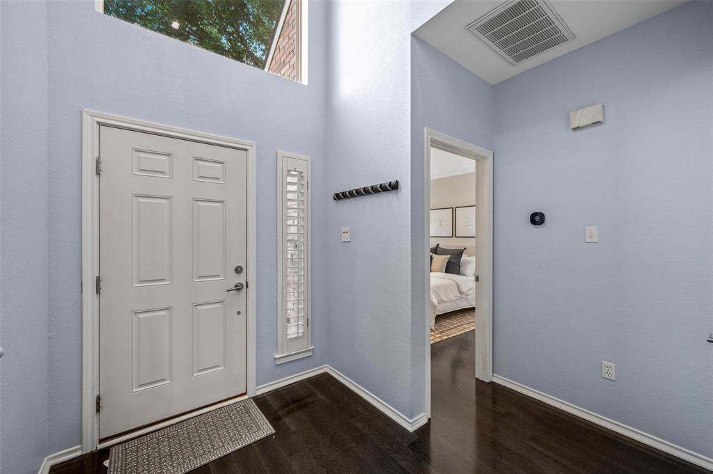 1819 Sandalwood Lane