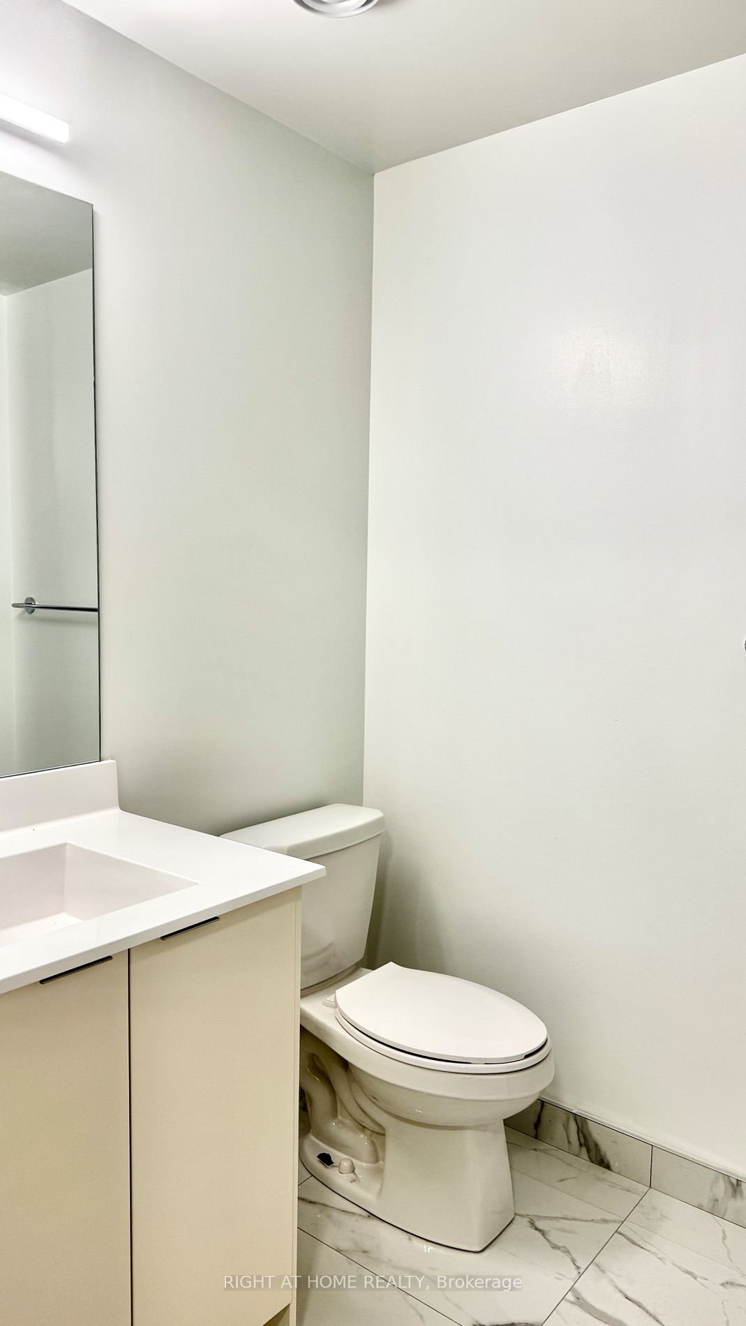 181 E Sheppard Ave 419