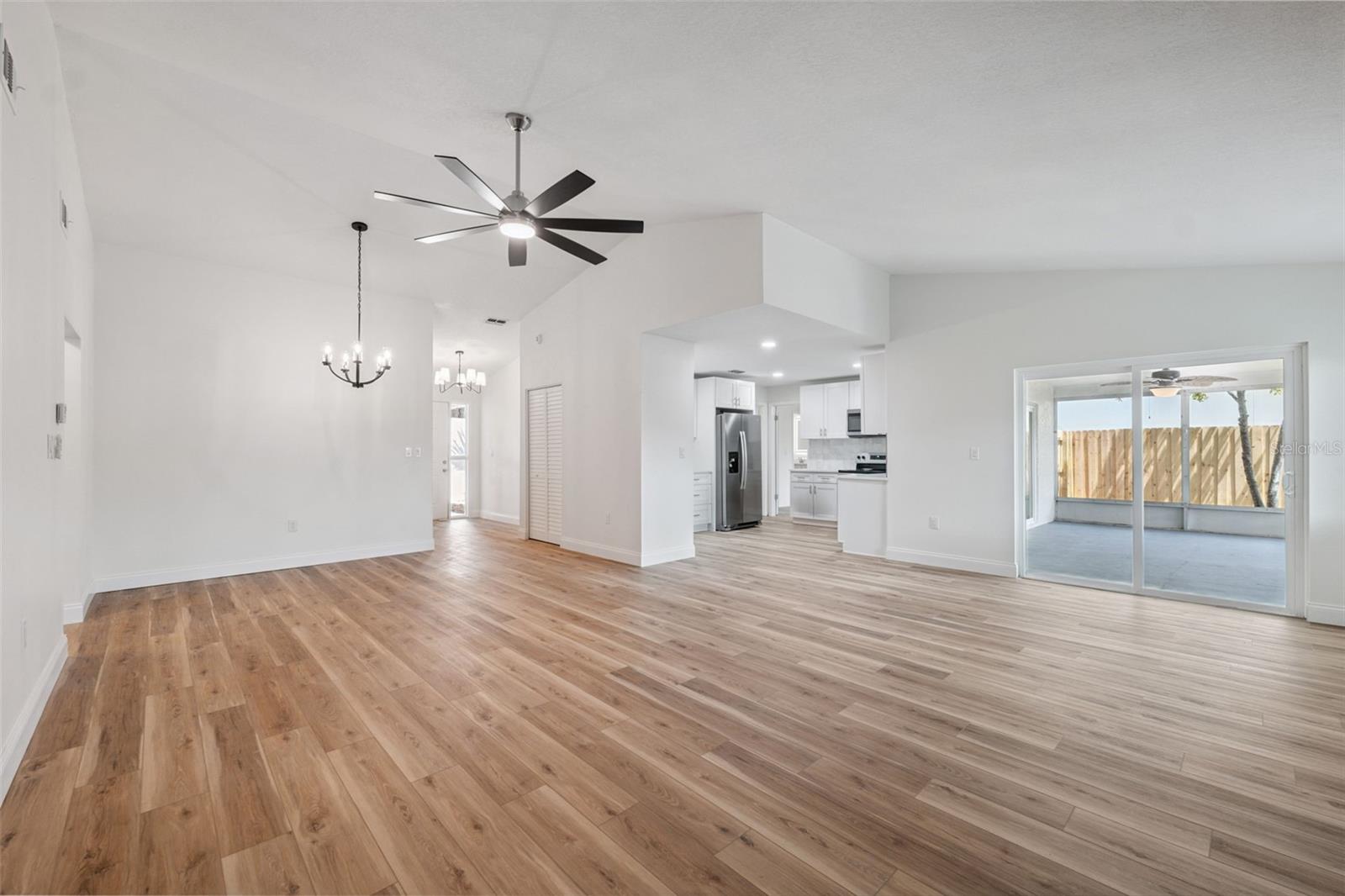 4236 Woodtrail Boulevard